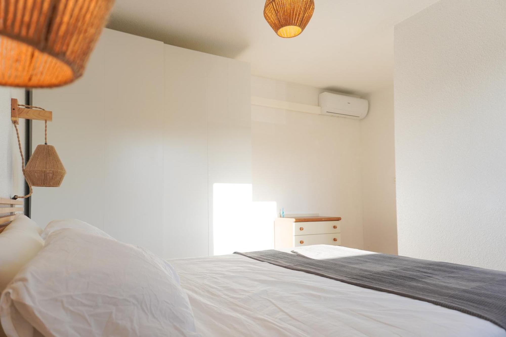Apartamento Con Piscina En Villajoyosa By Bebalmy Exterior photo